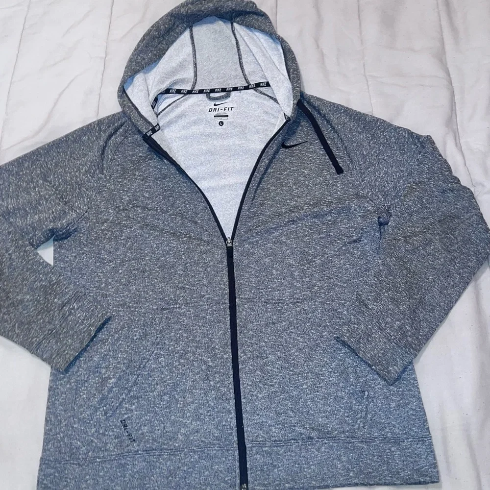 Nike dri fit sweater